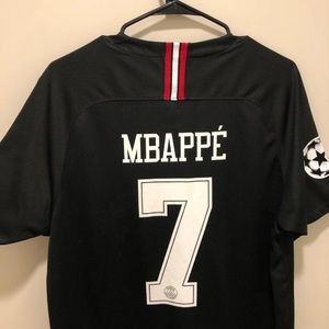 PSG Mbappe jersey size L